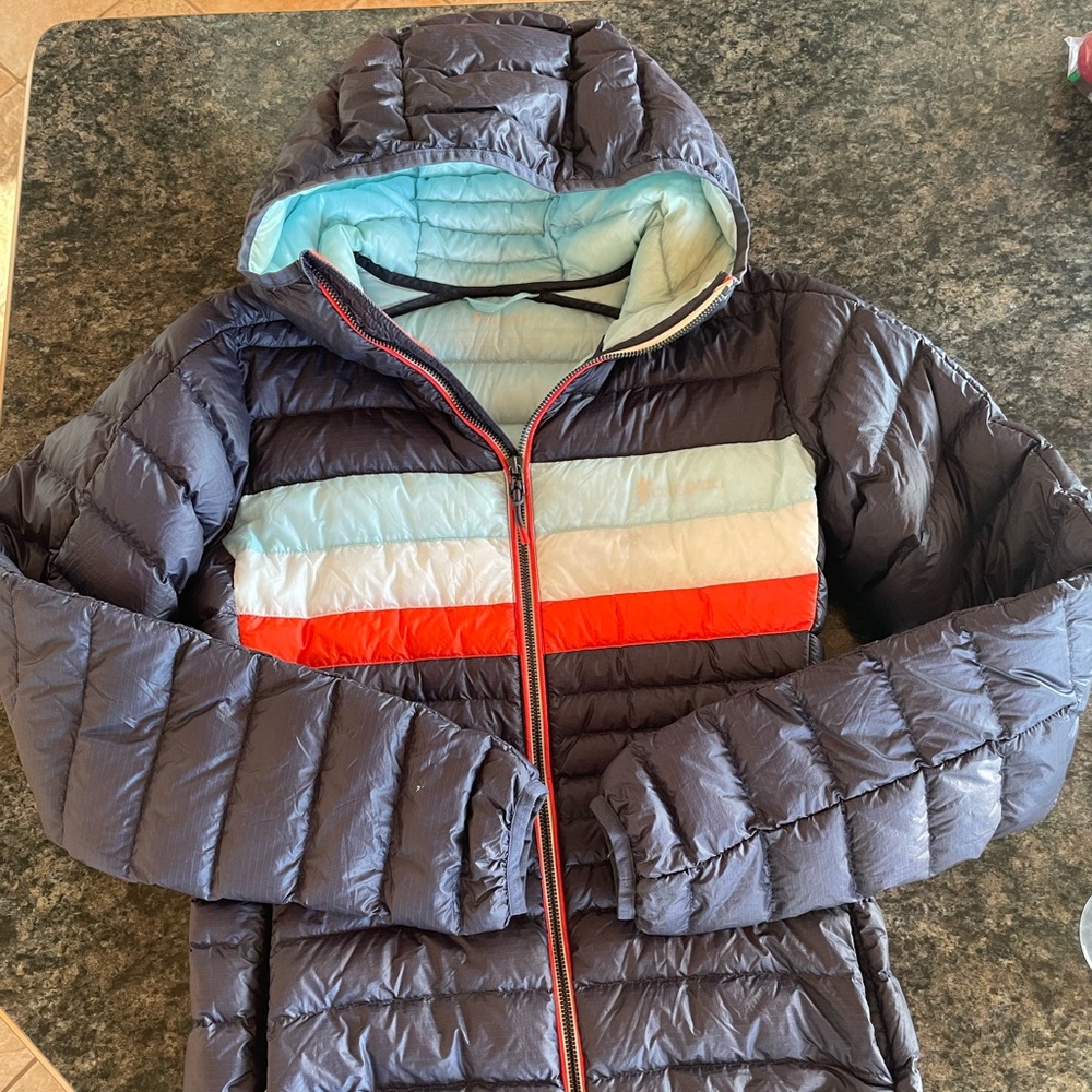 Cotopaxi Fuego Down Hooded Jacket size Small